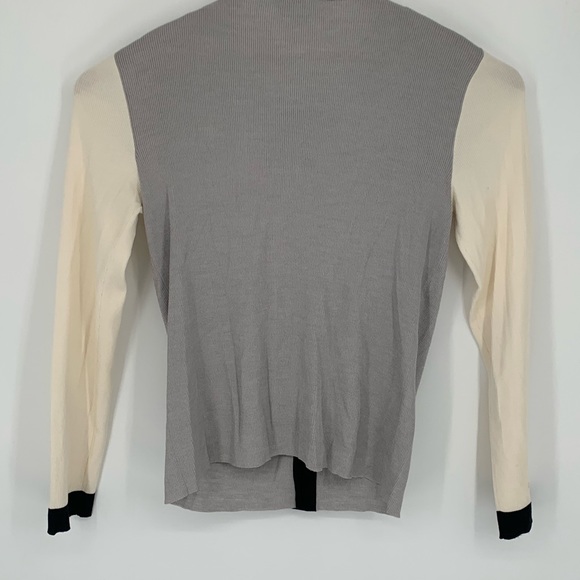 St John Women’s Hidden Button Up Sweater Wool Blend Black/Gray/Cream Sz Large U1 - Picture 2 of 8